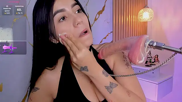 Snapshot of alissaowens_ chatting on 8, 7, 2026 alissaowens online show from 8, 7, 2026