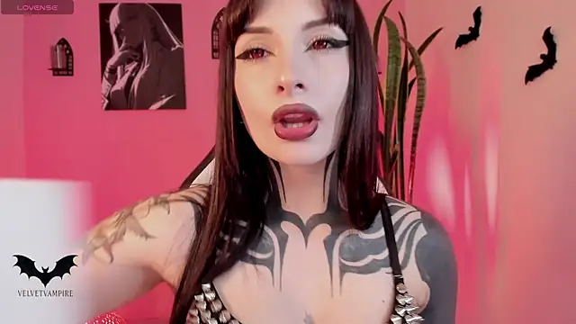 Snapshot of VelvetVampiree chatting on 10, 5, 2026 VelvetVampiree online show from 10, 5, 2026