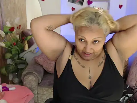 laleska montenegro online show from 25, 11, 2025