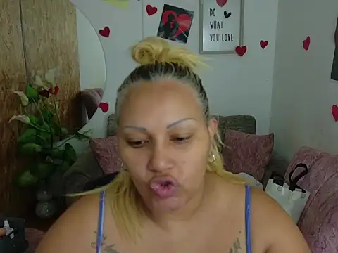 laleska montenegro online show from 3, 2, 2026