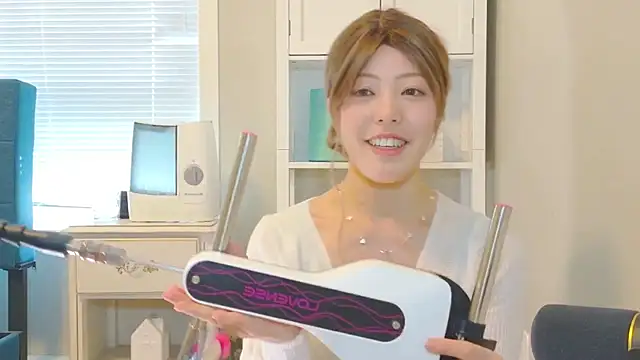 Nana with online show from 19, 12, 2025