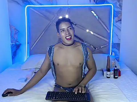 Boy-X- online show from 28, 9, 2025
