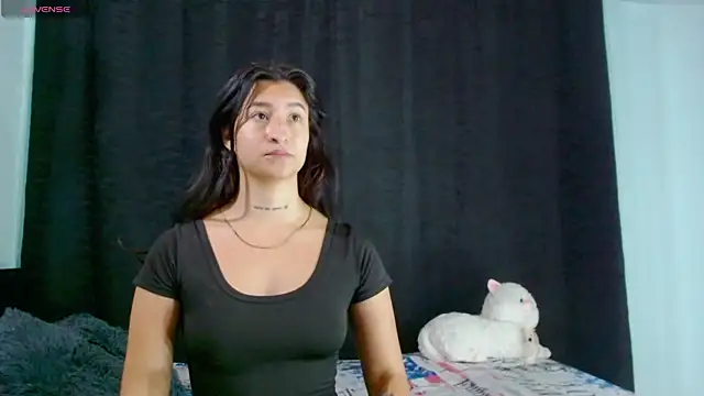 EVAH LEE  online show from 7, 10, 2025