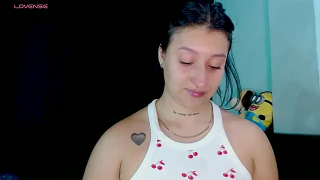 Snapshot of EVAH_LEE_ chatting on 30, 6, 2026 EVAH LEE online show from 30, 6, 2026