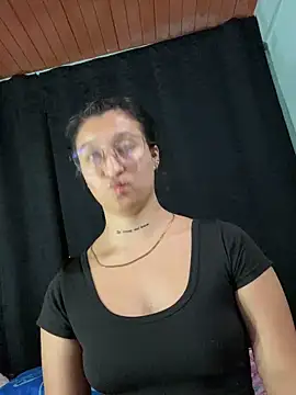 EVAH LEE  online show from 26, 3, 2026