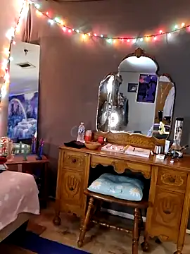 PeachyAriel online show from 11, 4, 2026