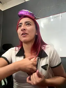 JuliethaDemon  online show from 9, 1, 2026