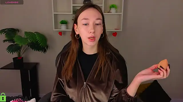 Miche1le Allenne online show from 16, 2, 2026