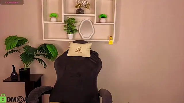 Miche1le Allenne online show from 21, 4, 2026