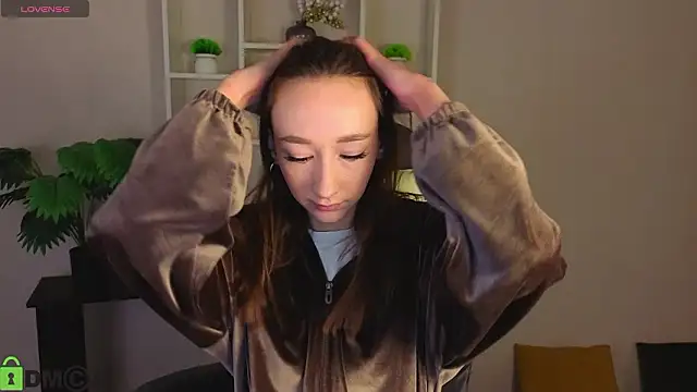 Miche1le Allenne online show from 24, 2, 2026