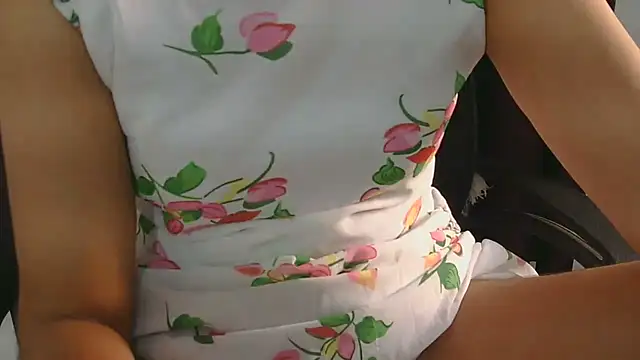 Cute-Bacchi online show from 22, 9, 2025