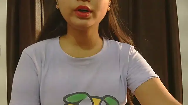 Cute-Bacchi online show from 28, 9, 2025