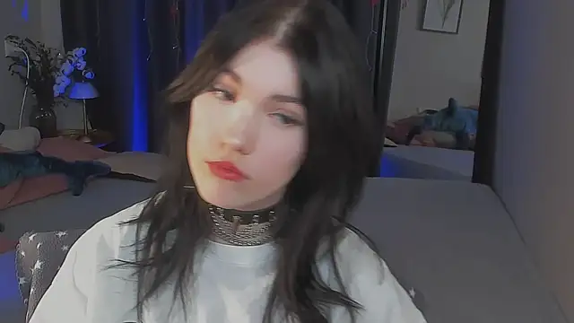 Snapshot of Sophie_SkyAngel chatting on 27, 11, 2025 Sophie SkyAngel online show from 27, 11, 2025