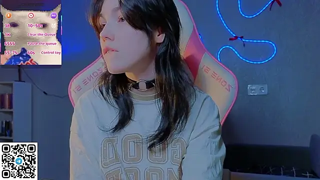 Snapshot of Sophie_SkyAngel chatting on 31, 1, 2026 Sophie SkyAngel online show from 31, 1, 2026