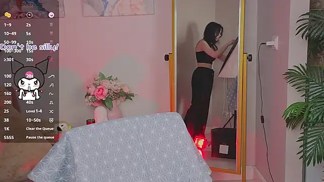 Snapshot of Sophie_SkyAngel chatting on 3, 10, 2025 Sophie SkyAngel online show from 3, 10, 2025