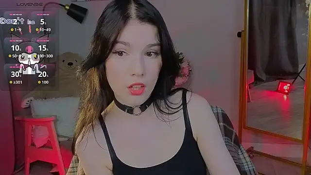 Snapshot of Sophie_SkyAngel chatting on 9, 10, 2025 Sophie SkyAngel online show from 9, 10, 2025