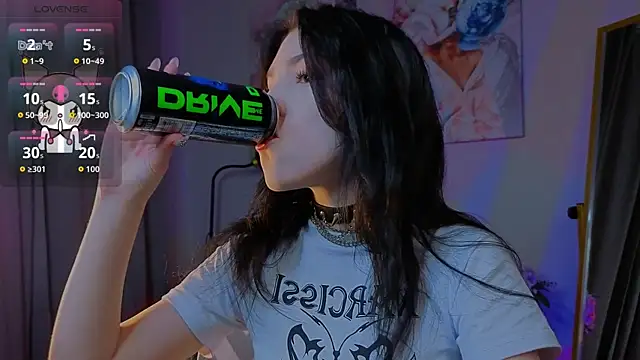 Snapshot of Sophie_SkyAngel chatting on 11, 11, 2025 Sophie SkyAngel online show from 11, 11, 2025