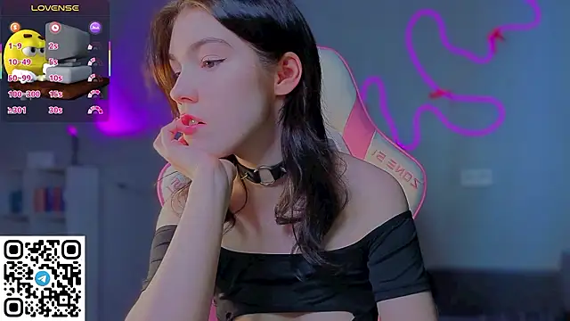 Snapshot of Sophie_SkyAngel chatting on 8, 3, 2026 Sophie SkyAngel online show from 8, 3, 2026