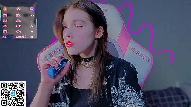 Sophie SkyAngel online show from 25, 4, 2026