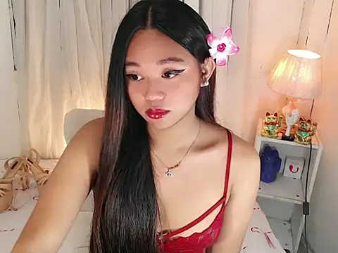 Malia cummer online show from 8, 6, 2026