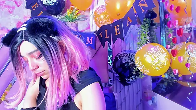 Akane Hikari  online show from 26, 3, 2026