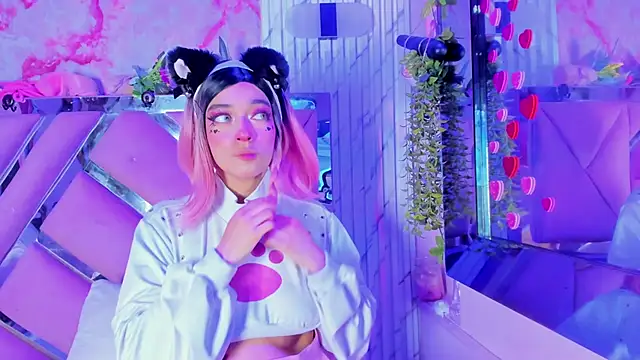 Akane Hikari  online show from 20, 4, 2026