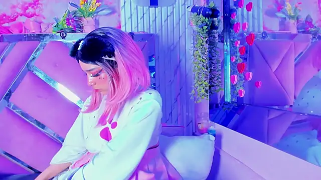 Akane Hikari  online show from 27, 3, 2026