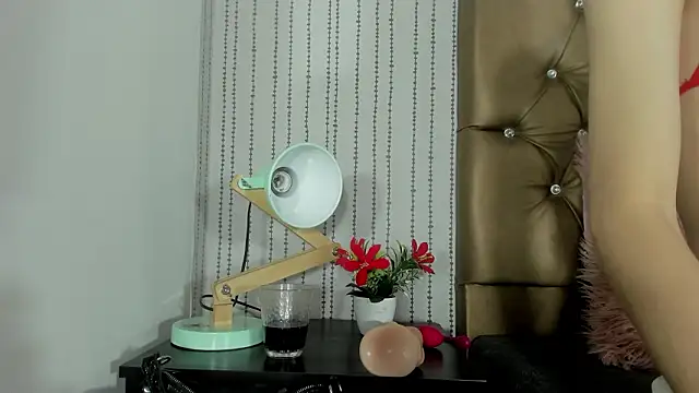 daniela madan online show from 5, 3, 2026