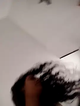 Snapshot of Amber-Sweett chatting on 28, 10, 2025 Amber-Sweett online show from 28, 10, 2025