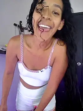 Snapshot of Amber-Sweett chatting on 18, 11, 2025 Amber-Sweett online show from 18, 11, 2025