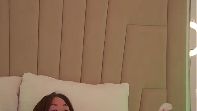 MeganStrain online show from 26, 2, 2026