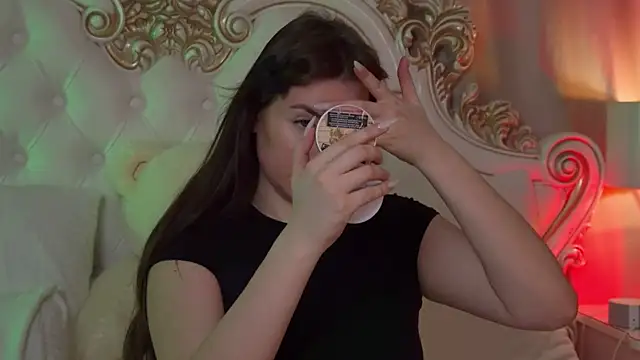 MeganStrain online show from 10, 2, 2026