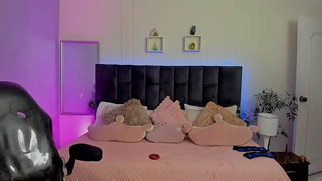 Leo santoro online show from 8, 4, 2026