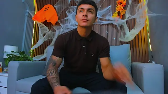 Leo santoro online show from 30, 10, 2025