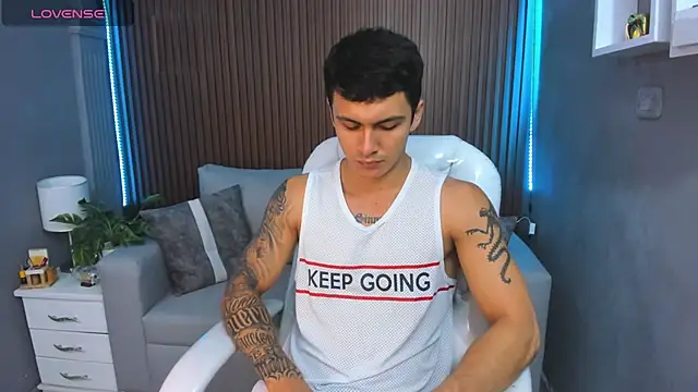 Leo santoro online show from 11, 11, 2025