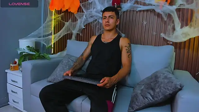 Leo santoro online show from 29, 10, 2025