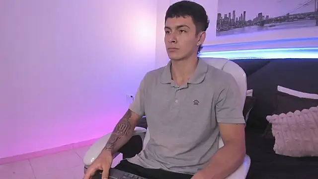 Leo santoro online show from 4, 11, 2025