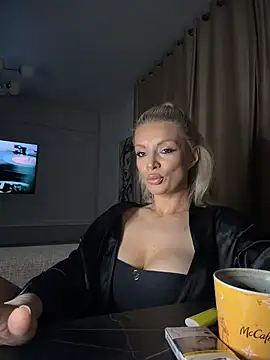 BOO D online show from 3, 2, 2026