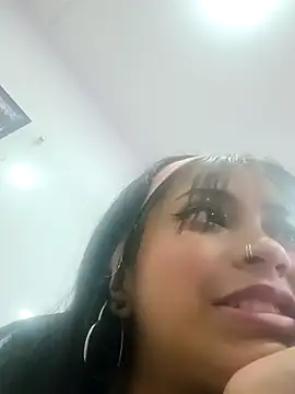 LilyCutee  online show from 10, 9, 2025