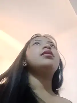 LilyCutee  online show from 22, 9, 2025