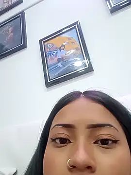 LilyCutee  online show from 16, 9, 2025