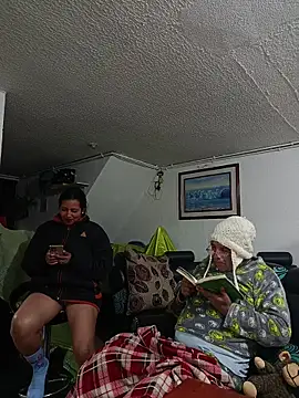 Snapshot of PAULA20- chatting on 22, 10, 2025 PAULA20- online show from 22, 10, 2025