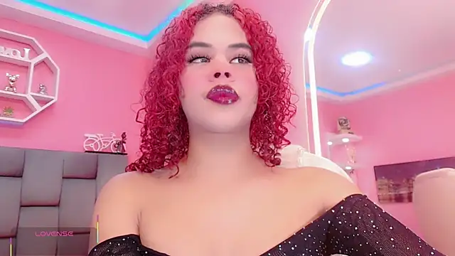 KlhoeGill online show from 6, 10, 2025