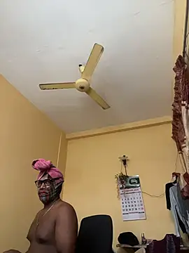 femboyslqueen online show from 4, 11, 2025