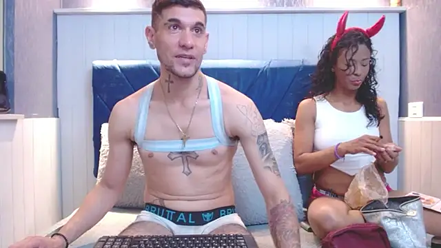 StormAndLogan online show from 4, 10, 2025