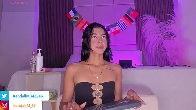  Kendall 19 online show from 6, 7, 2026