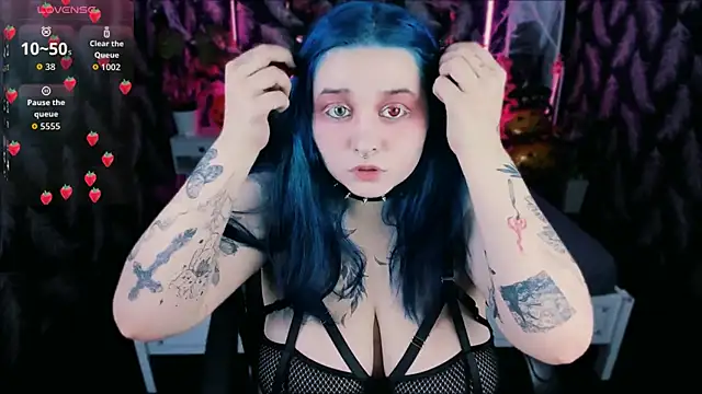 Snapshot of Mira_Fyre chatting on 25, 10, 2025 Mira Fyre online show from 25, 10, 2025