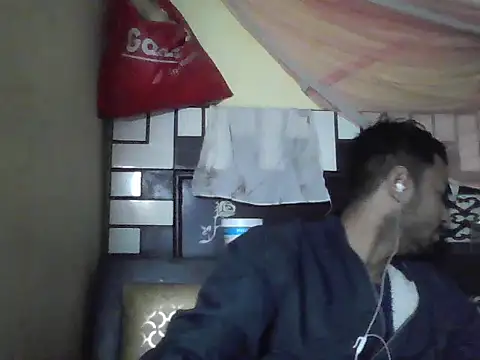 ursdreamperson online show from 13, 1, 2026