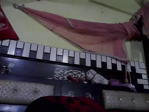 ursdreamperson online show from 24, 2, 2026