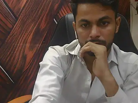 ursdreamperson online show from 4, 6, 2026